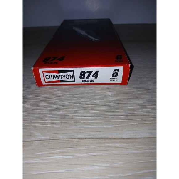 Champion 874 RL82C Small Engine Spark Plugs Pack of 4 New In Box 1992 Vintage - Picture 10 of 16
